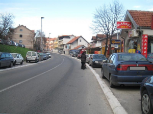 parkiarnje na trotoaru zabranjeno