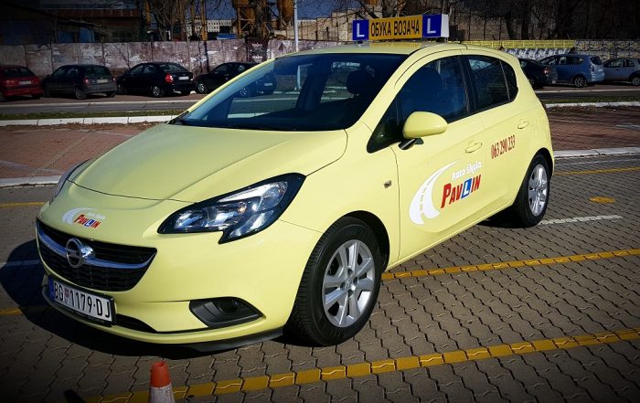 Opel Corsa E 2018 god